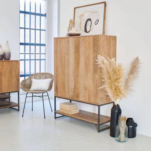 Credenza da salotto in stile industriale